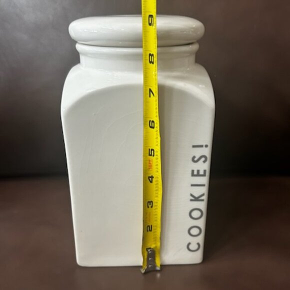 Vintage Claire Wilson's Large Ceramic Cookies Canister "Point Claire" Line - Picture 5 of 8